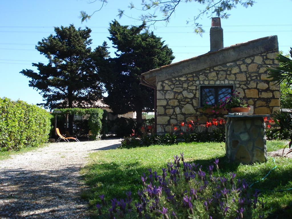 Villa Casale Dinelli à Tarquinia Extérieur photo