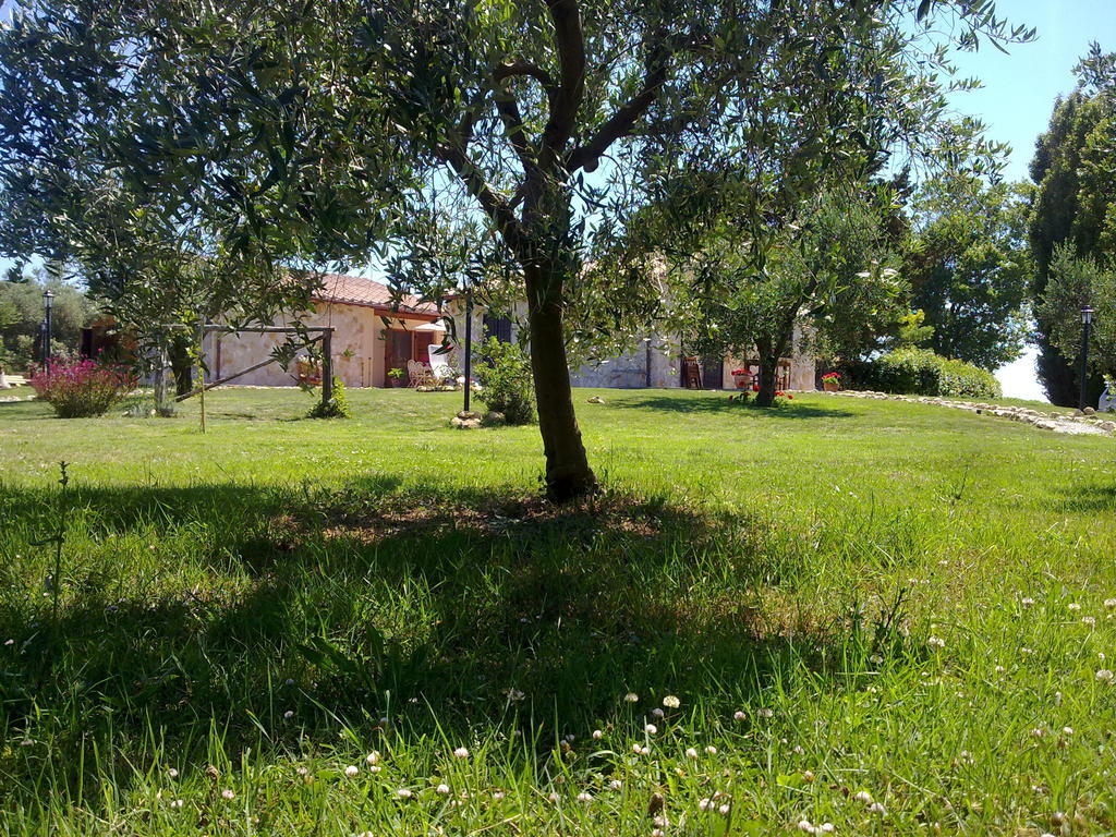 Villa Casale Dinelli à Tarquinia Extérieur photo
